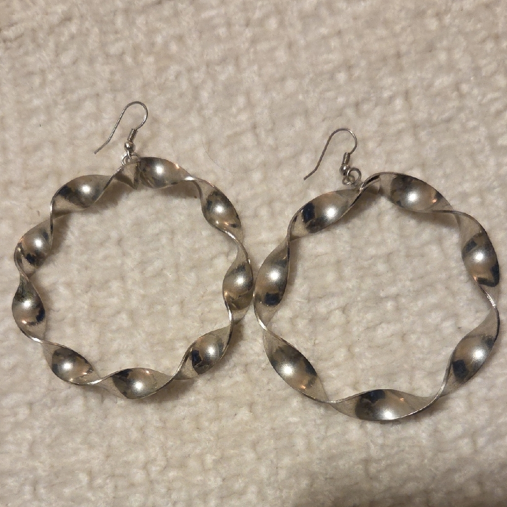 Elegant Silver Twisted Hoop Earrings